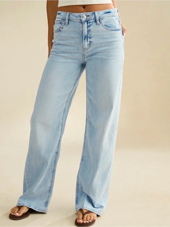 American Eagle Outfitters Denim - American Eagle Light Wash Distressed Wide Leg Jeans 000 Short